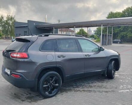 Джип Чероки 2017 в Барышевке на Automoto.ua Серый Джип Чероки, объемом двигателя 2.36 л и пробегом 175 тыс. км за 16500 $, фото 3 на Automoto.ua