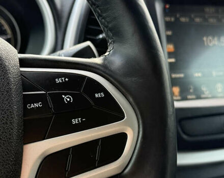 Серый Джип Чероки, объемом двигателя 2.36 л и пробегом 202 тыс. км за 12400 $, фото 19 на Automoto.ua