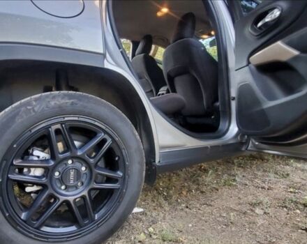 Серый Джип Чероки, объемом двигателя 2.4 л и пробегом 195 тыс. км за 13900 $, фото 11 на Automoto.ua