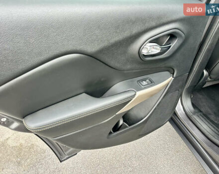 Джип Cherokee 2017 у Вінниці на Automoto.ua Сірий Джип Cherokee, об'ємом двигуна 2.4 л та пробігом 136 тис. км за 16777 $, фото 71 на Automoto.ua