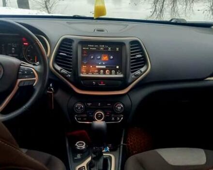 Сірий Джип Cherokee, об'ємом двигуна 2.4 л та пробігом 158 тис. км за 15900 $, фото 11 на Automoto.ua