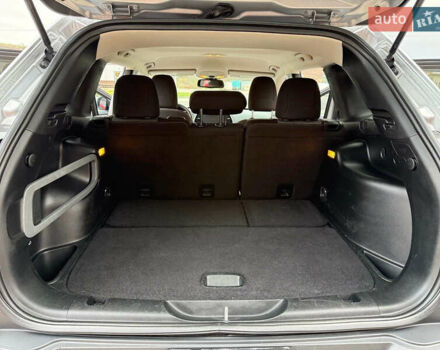 Серый Джип Чероки, объемом двигателя 2.4 л и пробегом 180 тыс. км за 13650 $, фото 27 на Automoto.ua