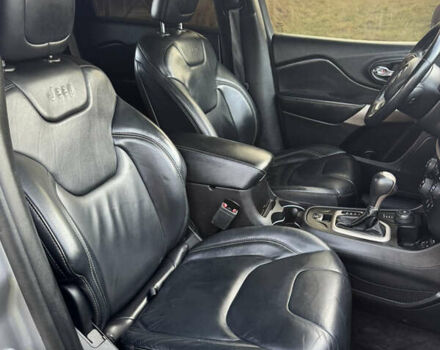 Серый Джип Чероки, объемом двигателя 3.24 л и пробегом 144 тыс. км за 17000 $, фото 23 на Automoto.ua