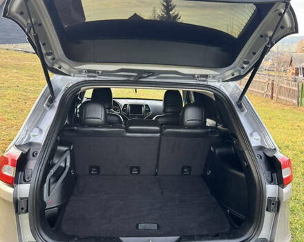 Серый Джип Чероки, объемом двигателя 3.24 л и пробегом 144 тыс. км за 17000 $, фото 14 на Automoto.ua