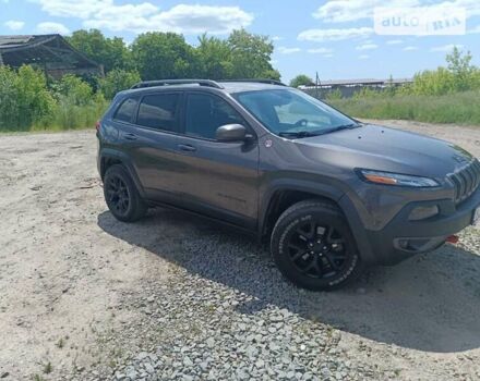 Сірий Джип Cherokee, об'ємом двигуна 2.4 л та пробігом 97 тис. км за 15999 $, фото 13 на Automoto.ua