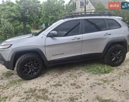 Сірий Джип Cherokee, об'ємом двигуна 3.24 л та пробігом 134 тис. км за 16900 $, фото 6 на Automoto.ua