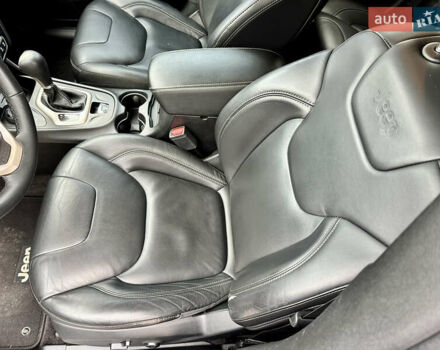 Джип Cherokee 2017 у Вінниці на Automoto.ua Сірий Джип Cherokee, об'ємом двигуна 2.4 л та пробігом 136 тис. км за 16777 $, фото 52 на Automoto.ua