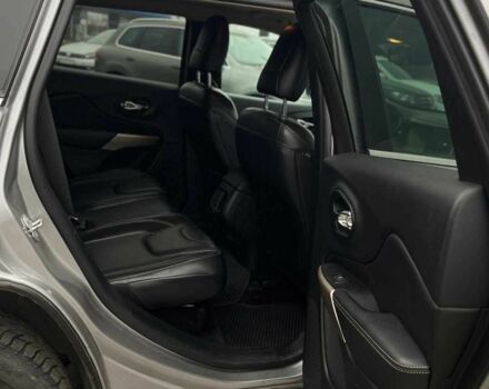 Серый Джип Чероки, объемом двигателя 2.4 л и пробегом 173 тыс. км за 16000 $, фото 21 на Automoto.ua