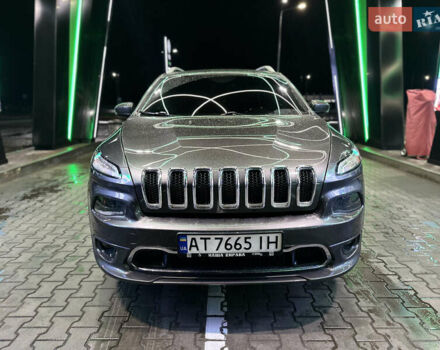 Серый Джип Чероки, объемом двигателя 3.24 л и пробегом 201 тыс. км за 16300 $, фото 2 на Automoto.ua