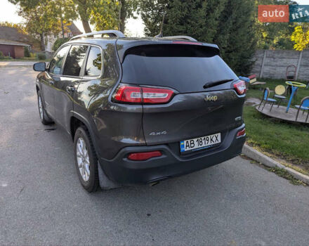 Серый Джип Чероки, объемом двигателя 2.36 л и пробегом 140 тыс. км за 16300 $, фото 5 на Automoto.ua