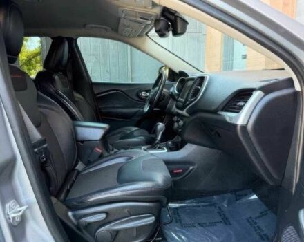 Серый Джип Чероки, объемом двигателя 3.2 л и пробегом 88 тыс. км за 4000 $, фото 14 на Automoto.ua