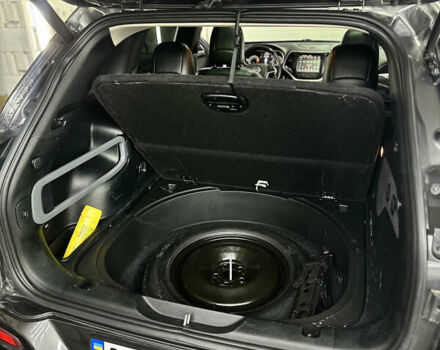 Серый Джип Чероки, объемом двигателя 3.24 л и пробегом 201 тыс. км за 16300 $, фото 111 на Automoto.ua