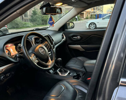 Серый Джип Чероки, объемом двигателя 3.24 л и пробегом 143 тыс. км за 16300 $, фото 6 на Automoto.ua