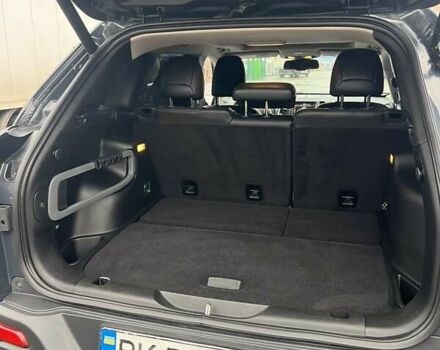 Сірий Джип Cherokee, об'ємом двигуна 2.36 л та пробігом 100 тис. км за 14000 $, фото 9 на Automoto.ua