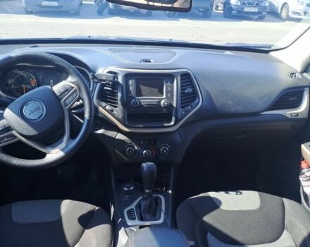 Серый Джип Чероки, объемом двигателя 2.4 л и пробегом 130 тыс. км за 16300 $, фото 8 на Automoto.ua