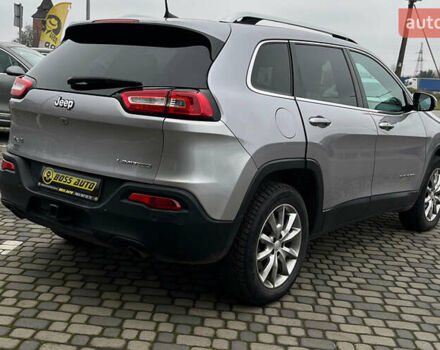 Серый Джип Чероки, объемом двигателя 2.4 л и пробегом 173 тыс. км за 16000 $, фото 6 на Automoto.ua