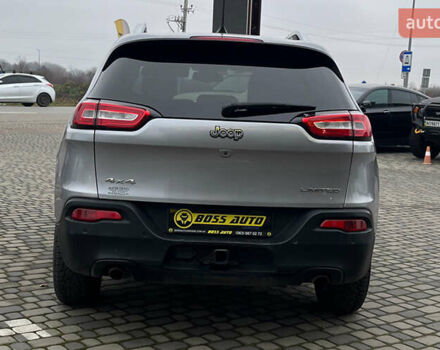 Серый Джип Чероки, объемом двигателя 2.4 л и пробегом 173 тыс. км за 16000 $, фото 5 на Automoto.ua