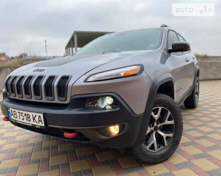 Сірий Джип Cherokee, об'ємом двигуна 2.4 л та пробігом 46 тис. км за 17999 $, фото 1 на Automoto.ua