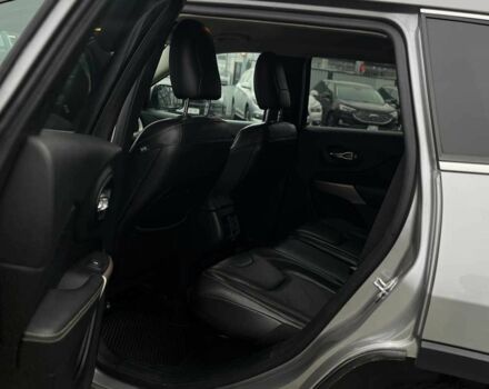 Серый Джип Чероки, объемом двигателя 2.4 л и пробегом 173 тыс. км за 16000 $, фото 19 на Automoto.ua