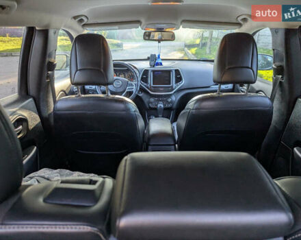 Серый Джип Чероки, объемом двигателя 2.36 л и пробегом 140 тыс. км за 16300 $, фото 16 на Automoto.ua