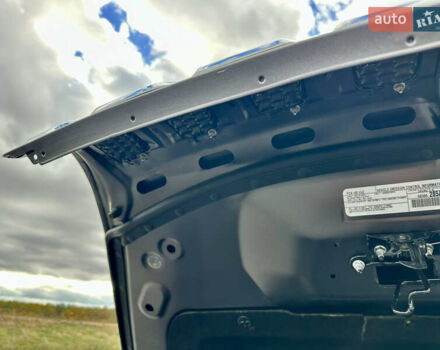 Джип Cherokee 2017 у Вінниці на Automoto.ua Сірий Джип Cherokee, об'ємом двигуна 2.4 л та пробігом 136 тис. км за 16777 $, фото 86 на Automoto.ua