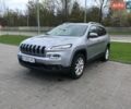Серый Джип Чероки, объемом двигателя 3.24 л и пробегом 164 тыс. км за 13500 $, фото 1 на Automoto.ua