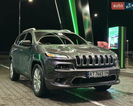 Серый Джип Чероки, объемом двигателя 3.24 л и пробегом 201 тыс. км за 16300 $, фото 1 на Automoto.ua