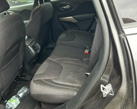 Серый Джип Чероки, объемом двигателя 2.36 л и пробегом 119 тыс. км за 13916 $, фото 2 на Automoto.ua