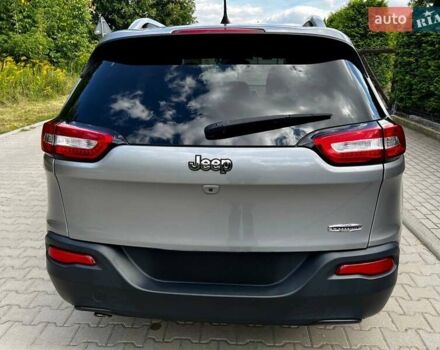 Сірий Джип Cherokee, об'ємом двигуна 2.36 л та пробігом 150 тис. км за 17000 $, фото 4 на Automoto.ua