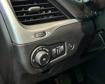 Серый Джип Чероки, объемом двигателя 3.24 л и пробегом 201 тыс. км за 16300 $, фото 81 на Automoto.ua