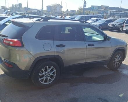 Серый Джип Чероки, объемом двигателя 2.4 л и пробегом 130 тыс. км за 16300 $, фото 4 на Automoto.ua