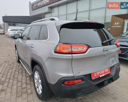 Сірий Джип Cherokee, об'ємом двигуна 2.36 л та пробігом 106 тис. км за 16600 $, фото 4 на Automoto.ua