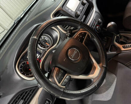 Серый Джип Чероки, объемом двигателя 2.36 л и пробегом 148 тыс. км за 11800 $, фото 15 на Automoto.ua