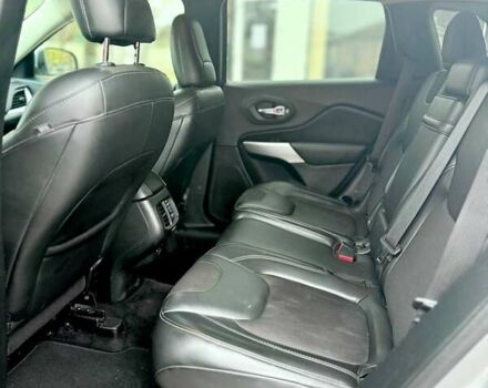 Серый Джип Чероки, объемом двигателя 2.36 л и пробегом 137 тыс. км за 14500 $, фото 20 на Automoto.ua