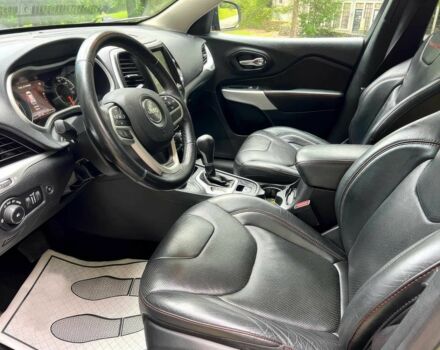 Сірий Джип Cherokee, об'ємом двигуна 3.2 л та пробігом 107 тис. км за 3500 $, фото 6 на Automoto.ua