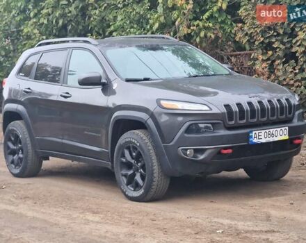 Сірий Джип Cherokee, об'ємом двигуна 2.4 л та пробігом 117 тис. км за 17000 $, фото 4 на Automoto.ua