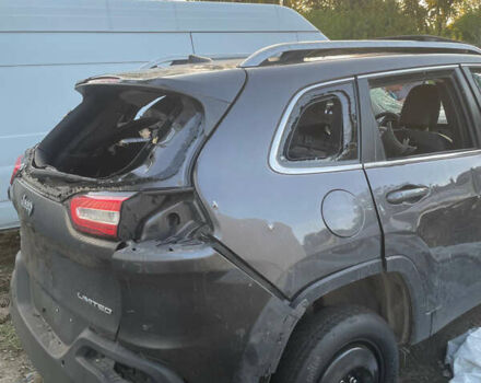 Серый Джип Чероки, объемом двигателя 2.36 л и пробегом 126 тыс. км за 6000 $, фото 3 на Automoto.ua