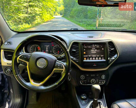 Серый Джип Чероки, объемом двигателя 3.24 л и пробегом 133 тыс. км за 15000 $, фото 7 на Automoto.ua