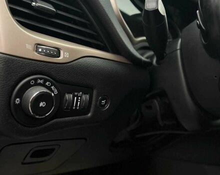 Серый Джип Чероки, объемом двигателя 2.4 л и пробегом 173 тыс. км за 16000 $, фото 15 на Automoto.ua