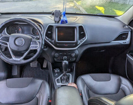 Серый Джип Чероки, объемом двигателя 2.36 л и пробегом 140 тыс. км за 16300 $, фото 14 на Automoto.ua