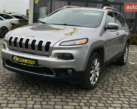 Серый Джип Чероки, объемом двигателя 2.4 л и пробегом 173 тыс. км за 16000 $, фото 2 на Automoto.ua