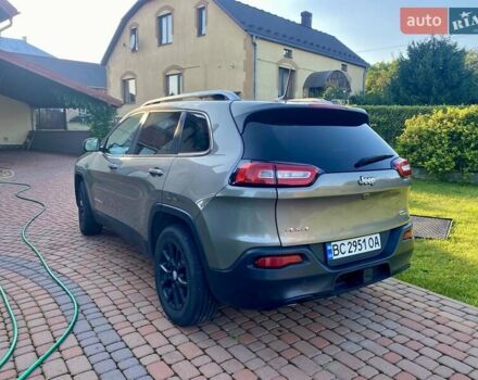 Серый Джип Чероки, объемом двигателя 2.36 л и пробегом 139 тыс. км за 13500 $, фото 2 на Automoto.ua