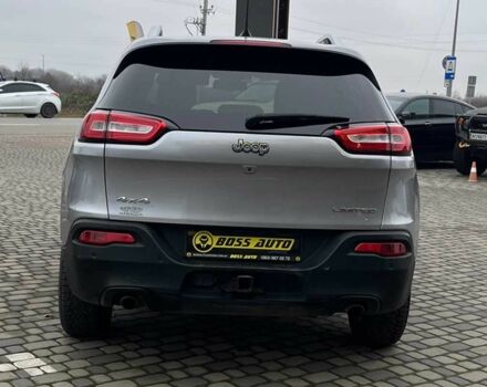 Серый Джип Чероки, объемом двигателя 2.4 л и пробегом 173 тыс. км за 16000 $, фото 5 на Automoto.ua