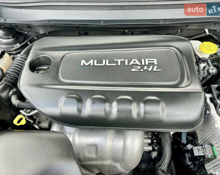 Джип Cherokee 2017 у Вінниці на Automoto.ua Сірий Джип Cherokee, об'ємом двигуна 2.4 л та пробігом 136 тис. км за 16777 $, фото 88 на Automoto.ua