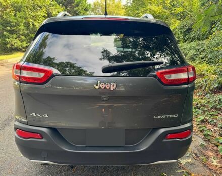 Серый Джип Чероки, объемом двигателя 2.4 л и пробегом 50 тыс. км за 7800 $, фото 4 на Automoto.ua