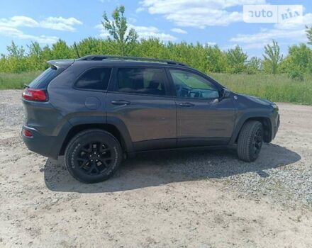 Сірий Джип Cherokee, об'ємом двигуна 2.4 л та пробігом 97 тис. км за 15999 $, фото 12 на Automoto.ua