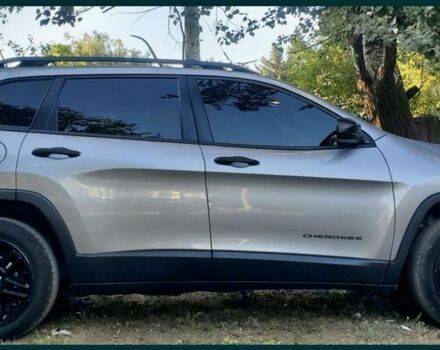 Серый Джип Чероки, объемом двигателя 2.4 л и пробегом 215 тыс. км за 13900 $, фото 7 на Automoto.ua