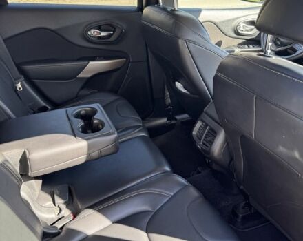 Сірий Джип Cherokee, об'ємом двигуна 3.2 л та пробігом 115 тис. км за 15400 $, фото 6 на Automoto.ua