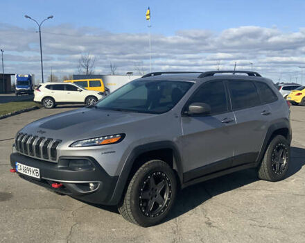 Сірий Джип Cherokee, об'ємом двигуна 3.2 л та пробігом 114 тис. км за 18500 $, фото 2 на Automoto.ua