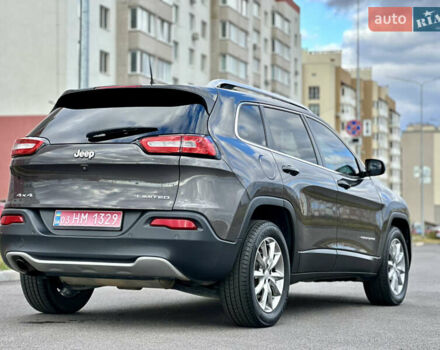 Джип Cherokee 2017 у Вінниці на Automoto.ua Сірий Джип Cherokee, об'ємом двигуна 2.4 л та пробігом 136 тис. км за 16777 $, фото 40 на Automoto.ua
